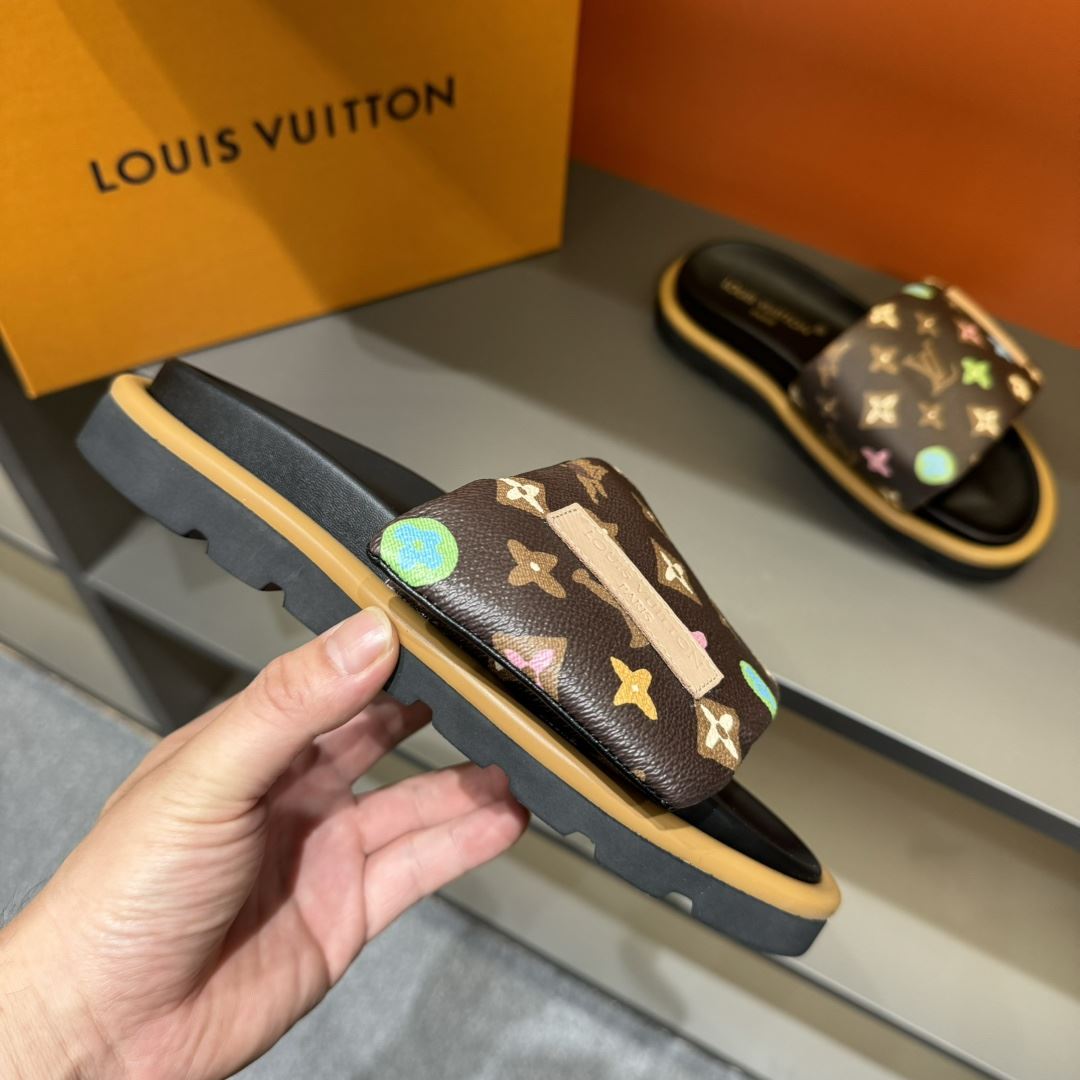 Louis Vuitton Slippers